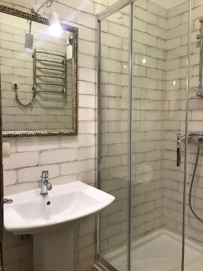 Apartament Tugan Baranovskogo Lviv Exteriör bild