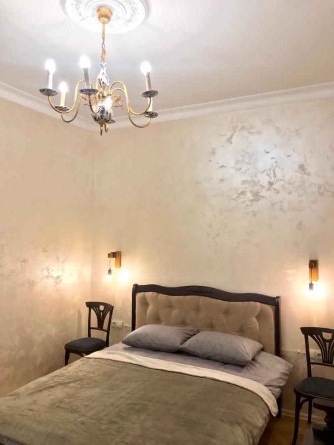 Apartament Tugan Baranovskogo Lviv Exteriör bild