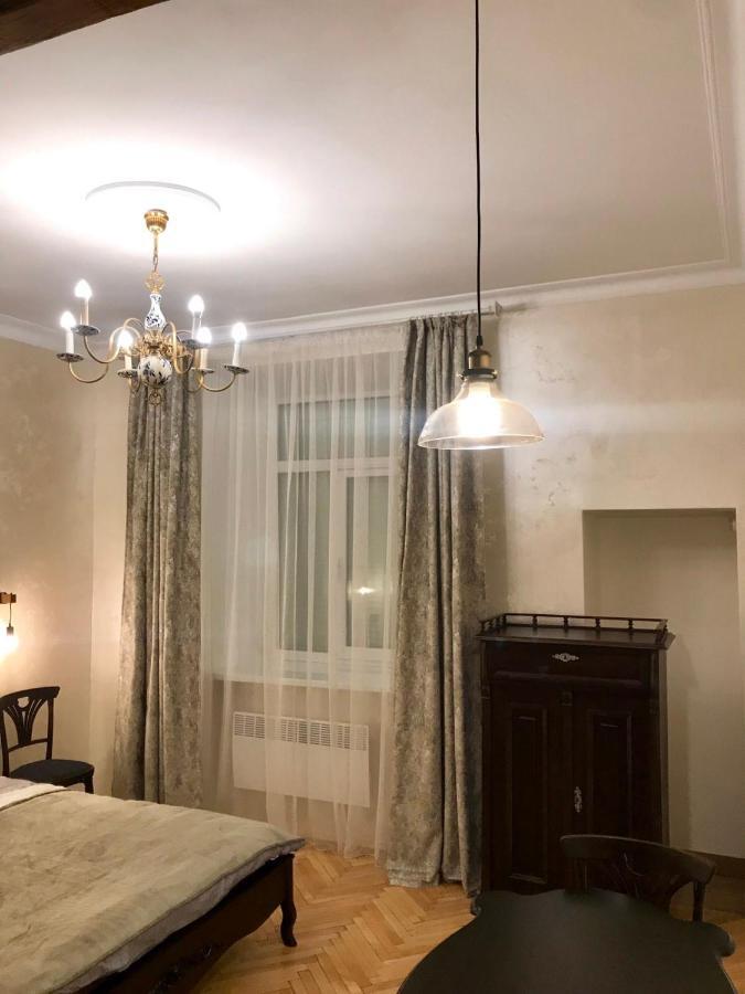 Apartament Tugan Baranovskogo Lviv Exteriör bild