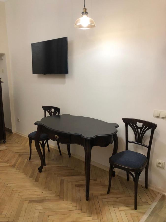 Apartament Tugan Baranovskogo Lviv Exteriör bild